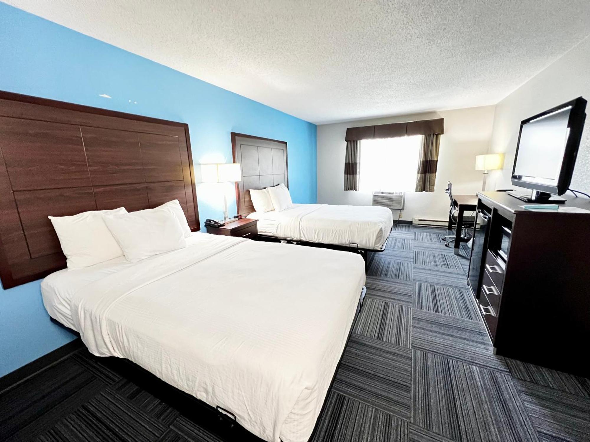 Baymont By Wyndham Marinette Hotel Exterior foto